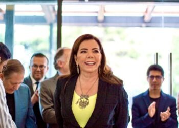 alt="Carolina Monroy renuncia al PRI en el Estado de México y se suma a Somos MX"