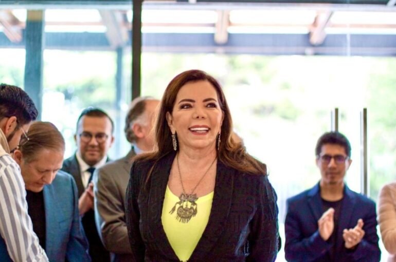 alt="Carolina Monroy renuncia al PRI en el Estado de México y se suma a Somos MX"